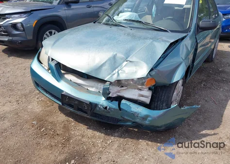 2001 Mazda Protege Es/Lx z USA, uszkodzony, nr VIN JM1BJ225X10435510